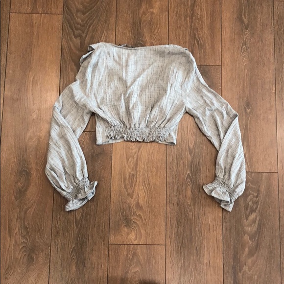 NWT Zara Cropped Ruffled Gray Top Size M - Picture 9 of 13